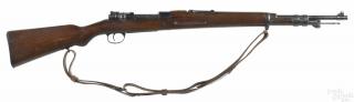 Appraisal: Spanish model Mauser bolt action short rifle mm with a