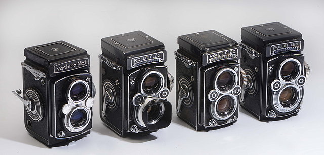 Appraisal: A FRANKE HEIDECKE ROLLIFLEX TWIN LENS CAMERA in original leather