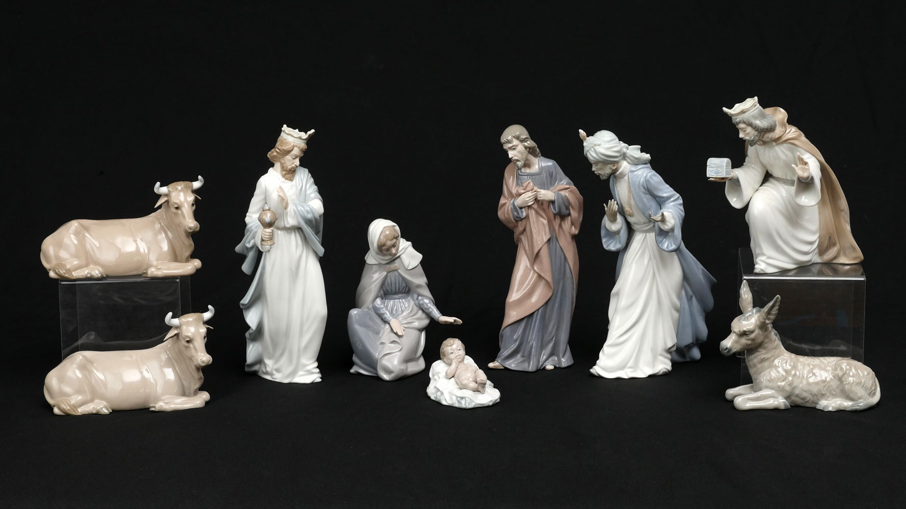 Appraisal: NAO BY LLADRO PC NATIVITY SCENE Set includes baby Jesus