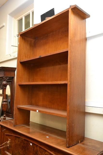 Appraisal: AN EARLY TH CENTURY OAK BOOK CASE