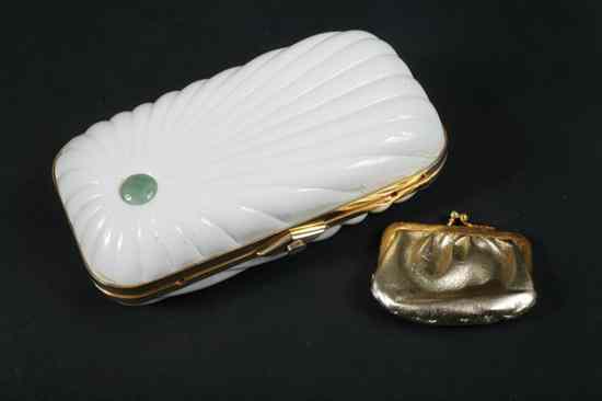 Appraisal: JUDITH LEIBER CREAM SHELL-FORM PURSE Rectangular with molded shell-form case