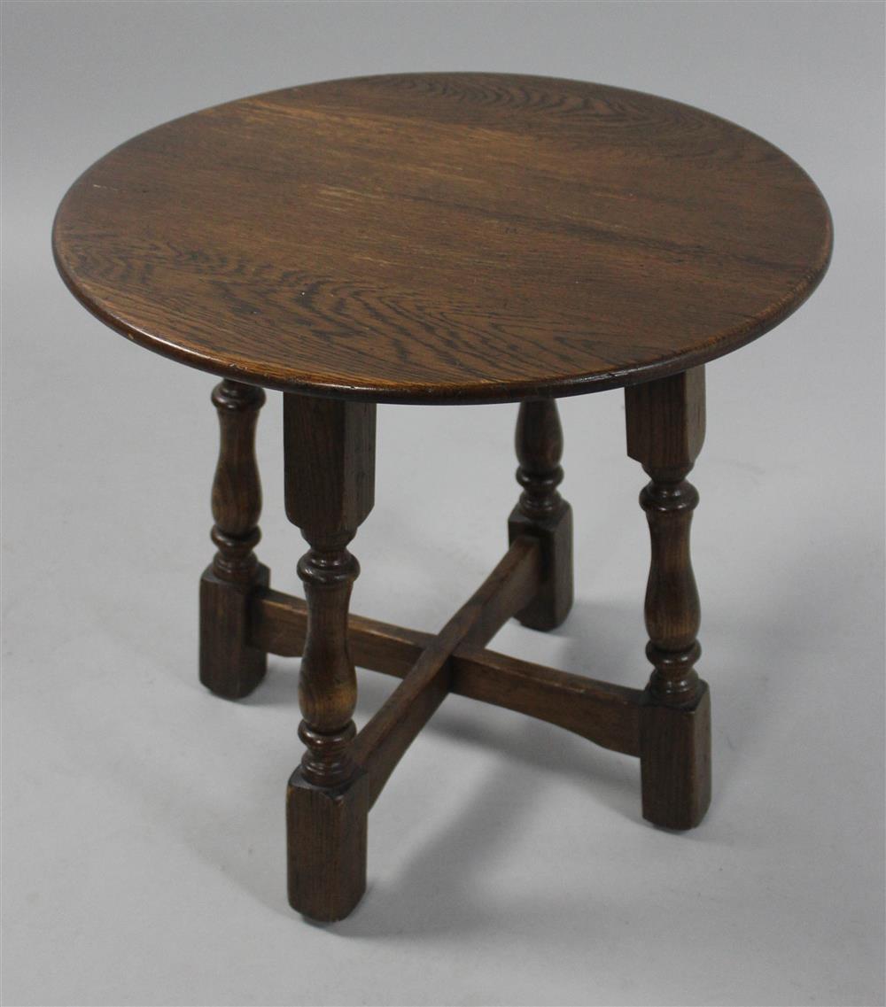 Appraisal: JACOBEAN STYLE OAK TAVERN TABLE with circular top on block