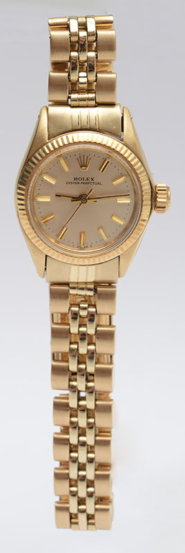 Appraisal: LADIES K YELLOW GOLD ROLEX OYSTER PERPETUAL WATCH With jubilee