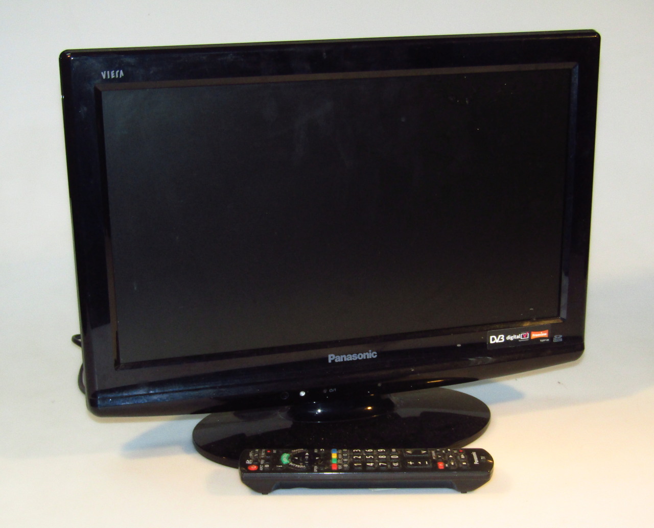 Appraisal: A Panasonic DV Viera colour television in black with remote