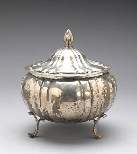 Appraisal: An Italian silver soup tureen with coverNaples second quarter th