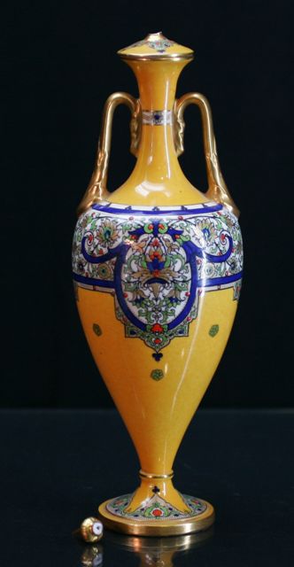 Appraisal: A Royal Worcester yellow ground vase and cover cm high