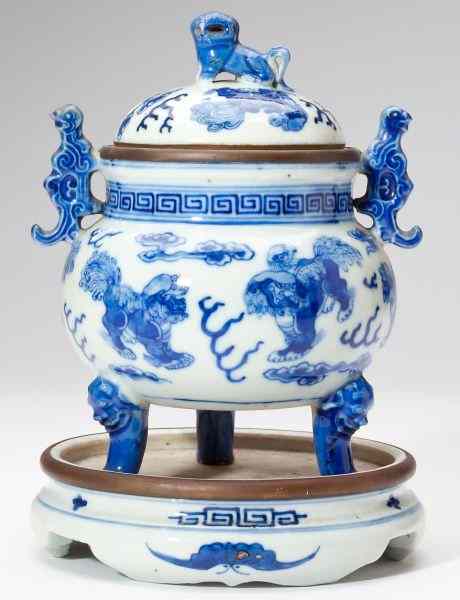 Appraisal: Chinese Blue and White Porcelain Censer on Stand th century