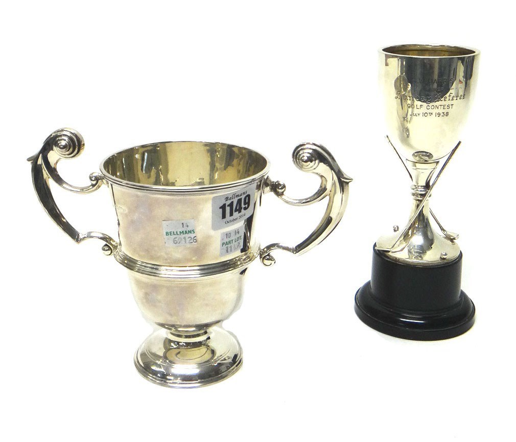 Appraisal: A silver twin handled trophy cup presentation inscribed Chester weight