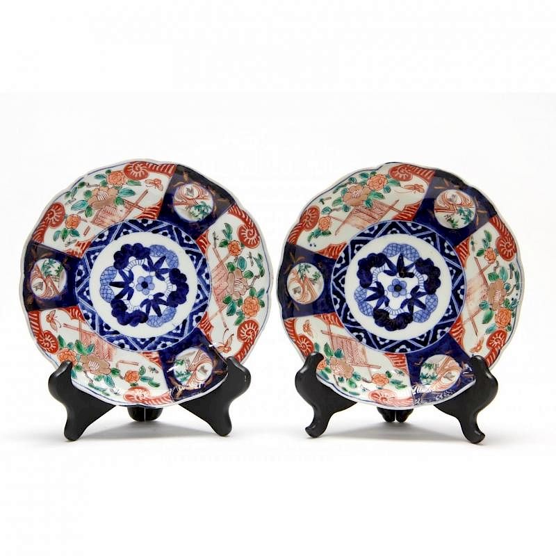 Appraisal: Pair of Japanese Imari Porcelain Plates th century with central