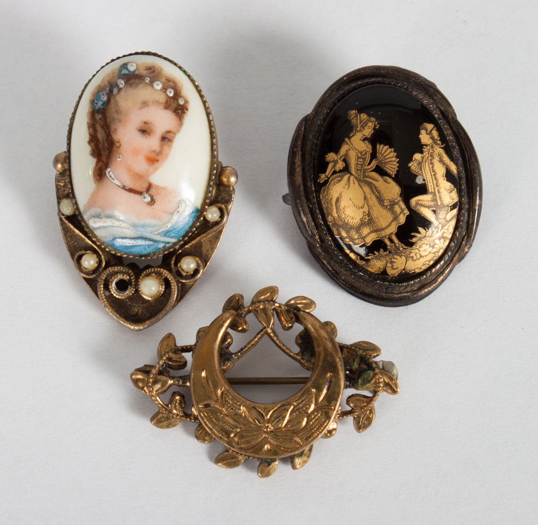 Appraisal: Three Victorian gold-filled pins