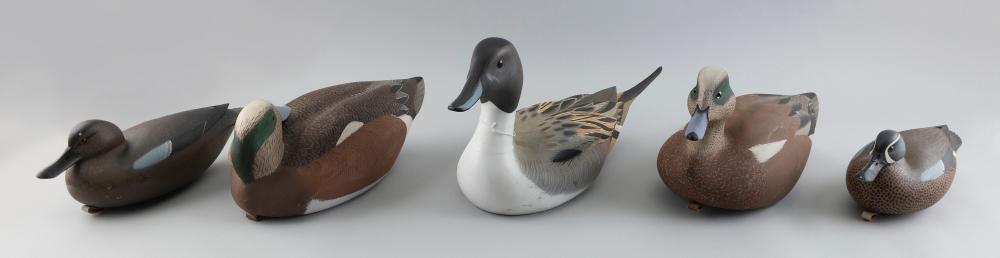 Appraisal: FIVE CONTEMPORARY PUDDLE DUCK DECOYS LATE TH CENTURY LENGTHS FROM