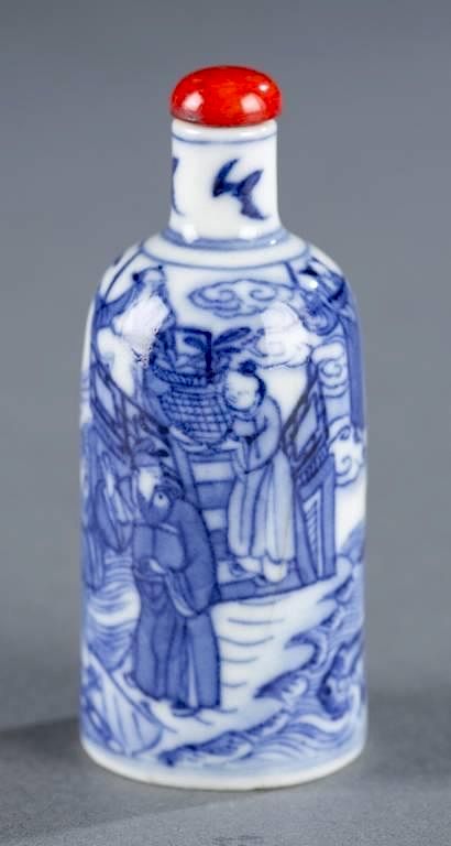 Appraisal: Porcelain Chinese snuff bottle blue underglaze A porcelain Chinese snuff