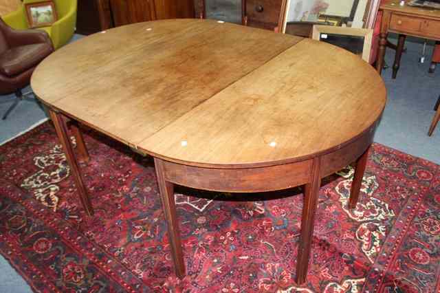 Appraisal: A TH CENTURY MAHOGANY 'D' END DINING TABLE the apron