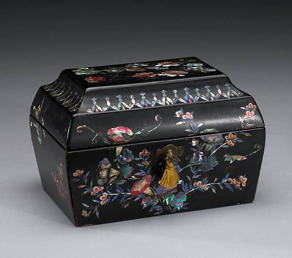 Appraisal: A mother-of-pearl inlaid export box with a pair of Kutani