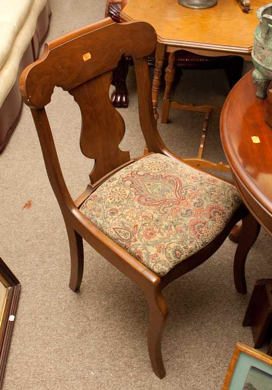 Appraisal: Set of six classical style cherry klismos chairs Pennsylvania House