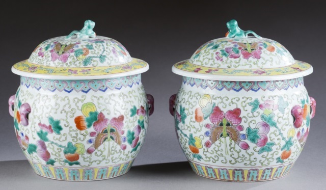 Appraisal: Pair of Chinese Qing Tongzhi Nian Zhi Jars A pair