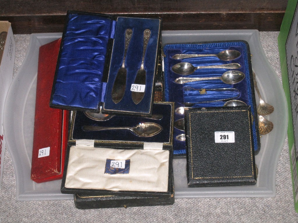 Appraisal: Tray lot of cased cutlery sets