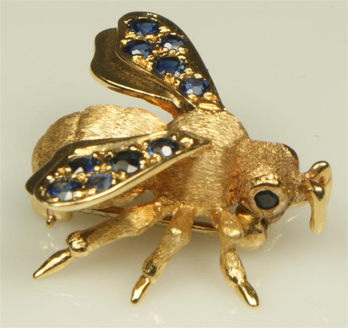 Appraisal: K YG bee pin wings set with sapphires dwt Estimate