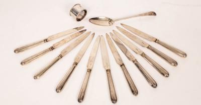 Appraisal: A set of eleven George III silver fruit knives John