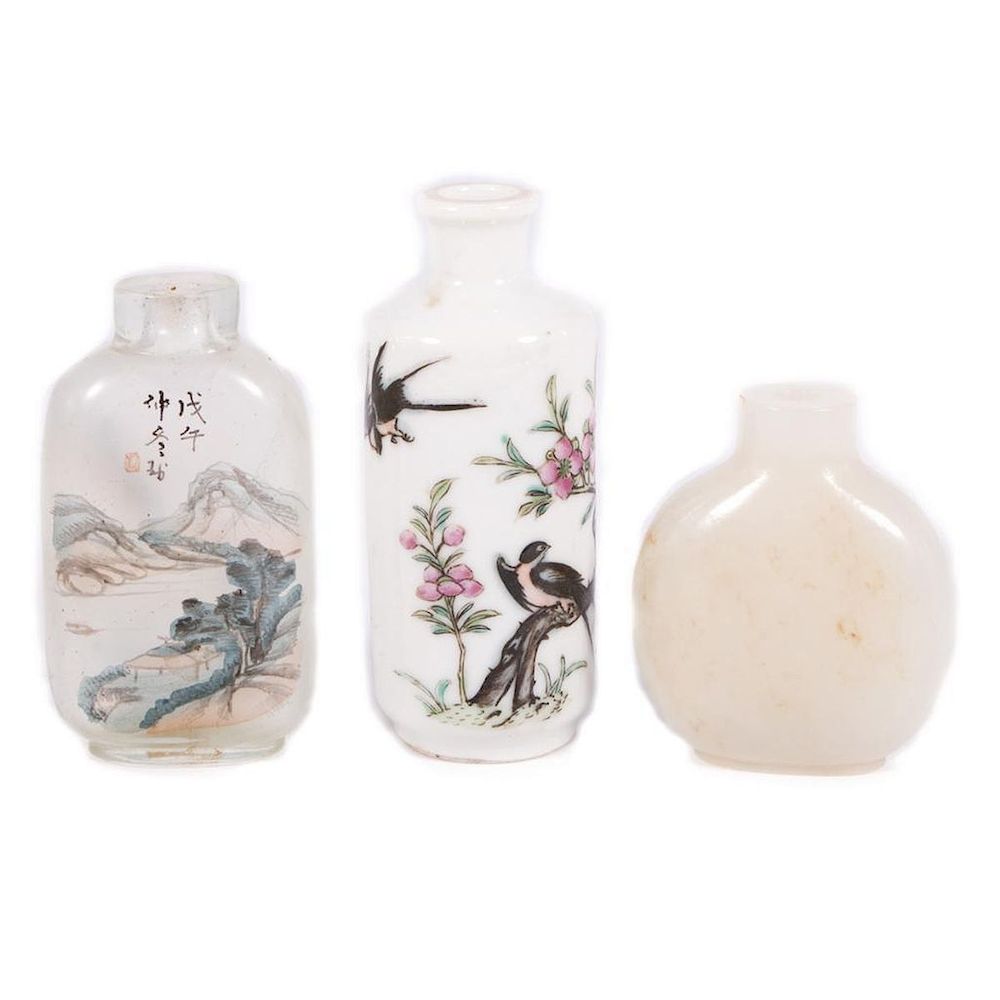 Appraisal: Three Chinese snuff bottles Three th century Chinese snuff bottles