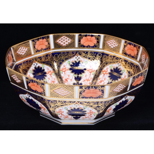 Appraisal: A Royal Crown Derby octagonal Imari pattern fruit bowl x