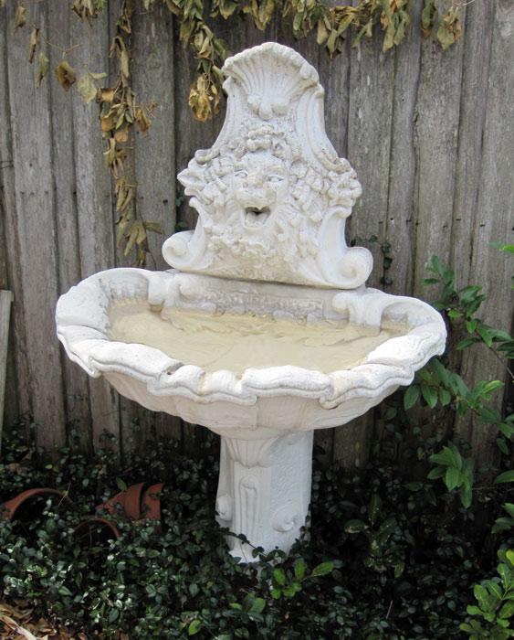 Appraisal: LARGE CONCRETE LION FOUNTAIN Faded white paint Measures '' h