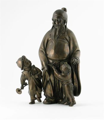 Appraisal: A large Japanese bronze model of a father with two