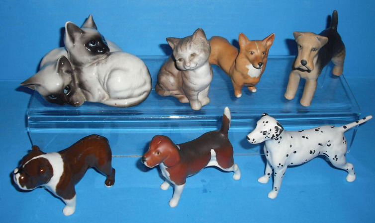 Appraisal: Collection of Beswick Small Cats Dogs comprising Corgi Matt Beagle