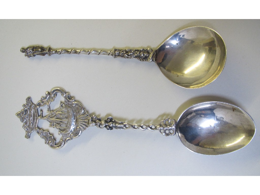 Appraisal: A Dutch silver spoon with crowned ship terminal and an