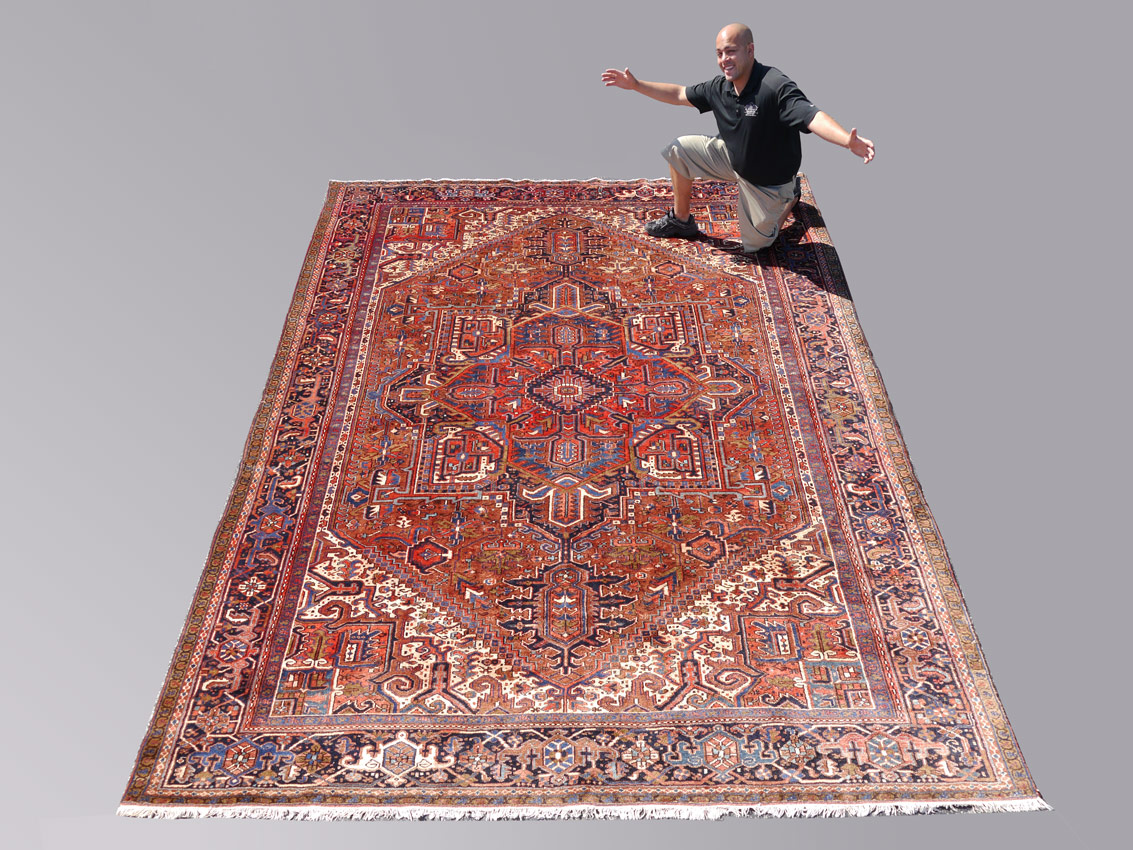 Appraisal: SEMI-ANTIQUE PERSIAN HERIZ HAND KNOTTED WOOL RUG ' '' x