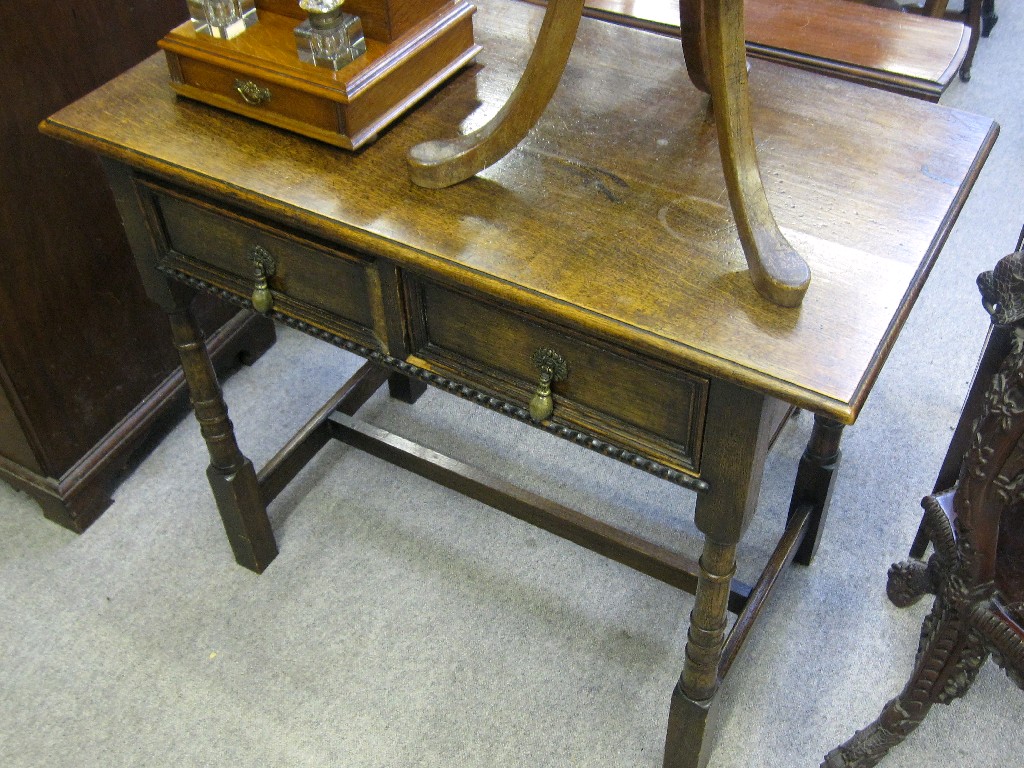 Appraisal: Oak hall table