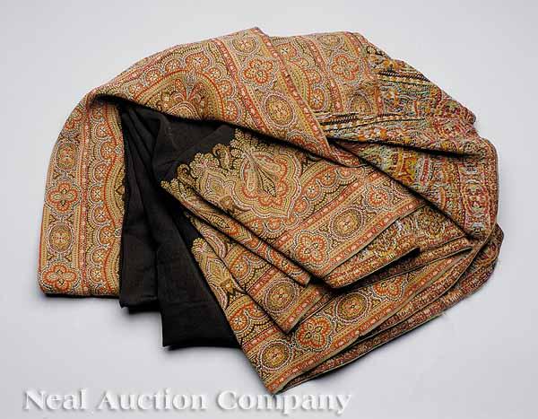 Appraisal: A Scottish or English Victorian Wool Oblong Paisley Shawl c