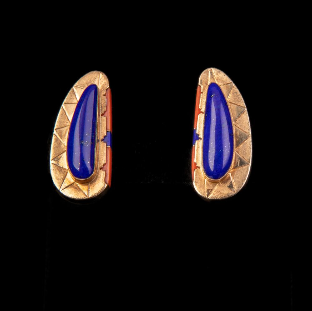 Appraisal: ATTRIBUTED TO LEE YAZZIE PAIR OF CONTEMPORARY GOLD AND LAPIS