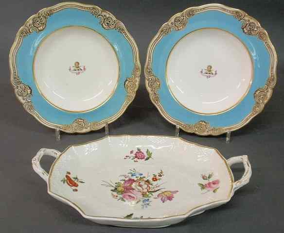 Appraisal: Pair of armorial plates with blue and gilt borders dia