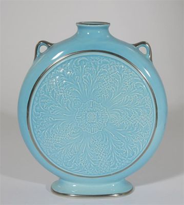 Appraisal: A Wedgwood earthenware moon flask by Norman Wilson modelled in