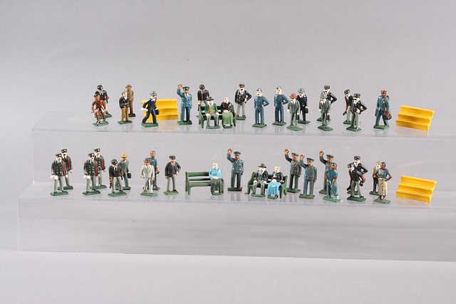 Appraisal: Lot of metal civilian figures by Grey Iron and others