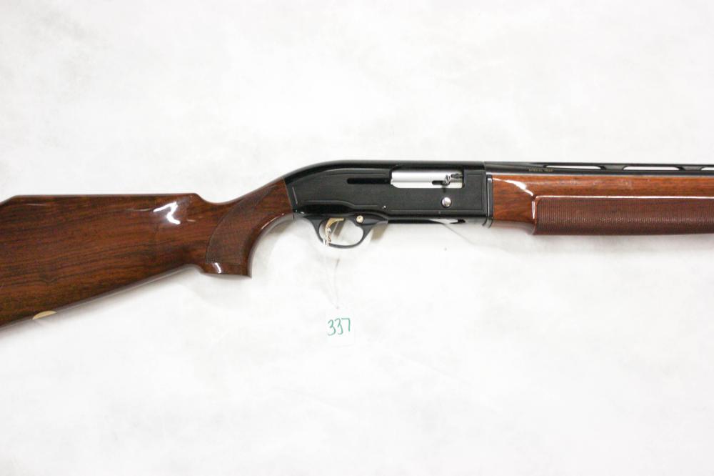 Appraisal: P BERETTA MODEL A SEMI AUTOMATIC SHOTGUN gauge vent rib