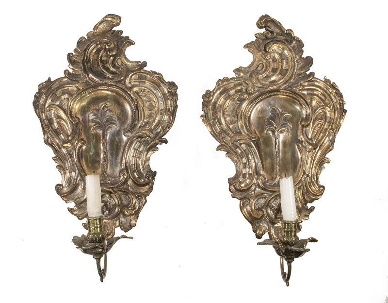 Appraisal: PR DUTCH BRASS CANDLE SCONCES WITH PALM TREES Pair of