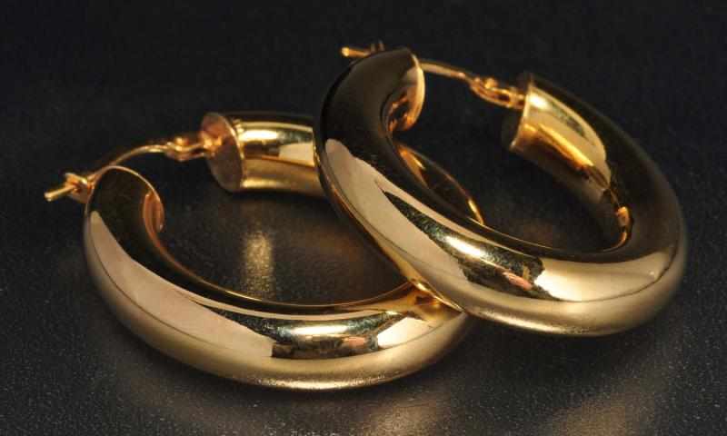 Appraisal: Pair of K Y Gold Earrings Description Weight dwt Condition