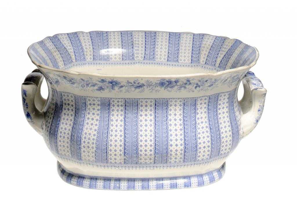 Appraisal: A BRAMELD BLUE PRINTED EARTHENWARE PARIS STRIPE PATTERN FOOTBATH cm