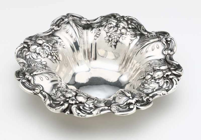 Appraisal: A Reed Barton 'Francis I' sterling silver bowl th Century