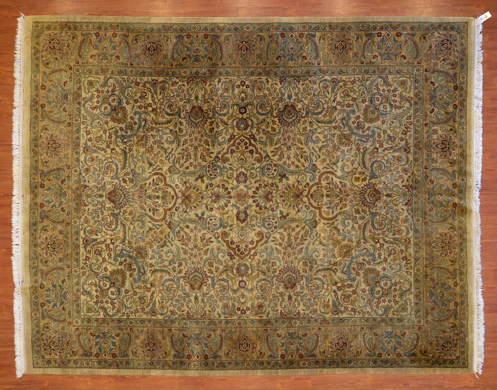 Appraisal: Indo Persian Design Rug India x hand knotted modern Condition