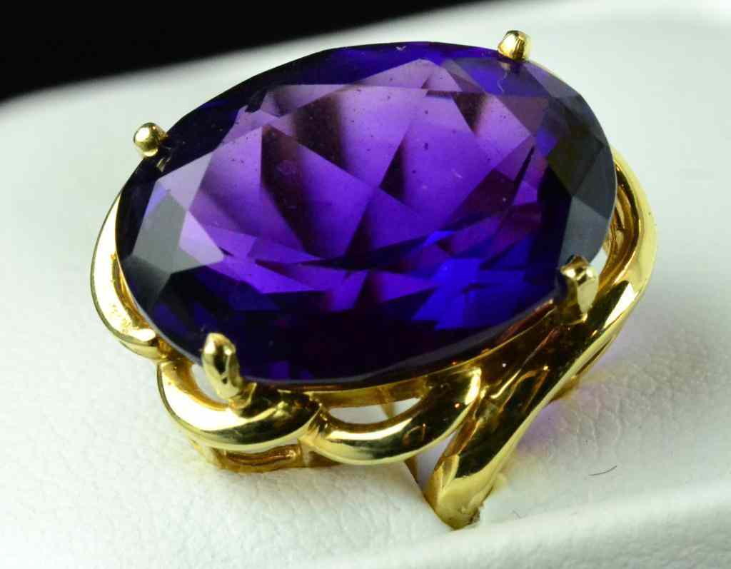 Appraisal: K Gold Amethyst RingHaving a amethyst cabachon cut faceted stone