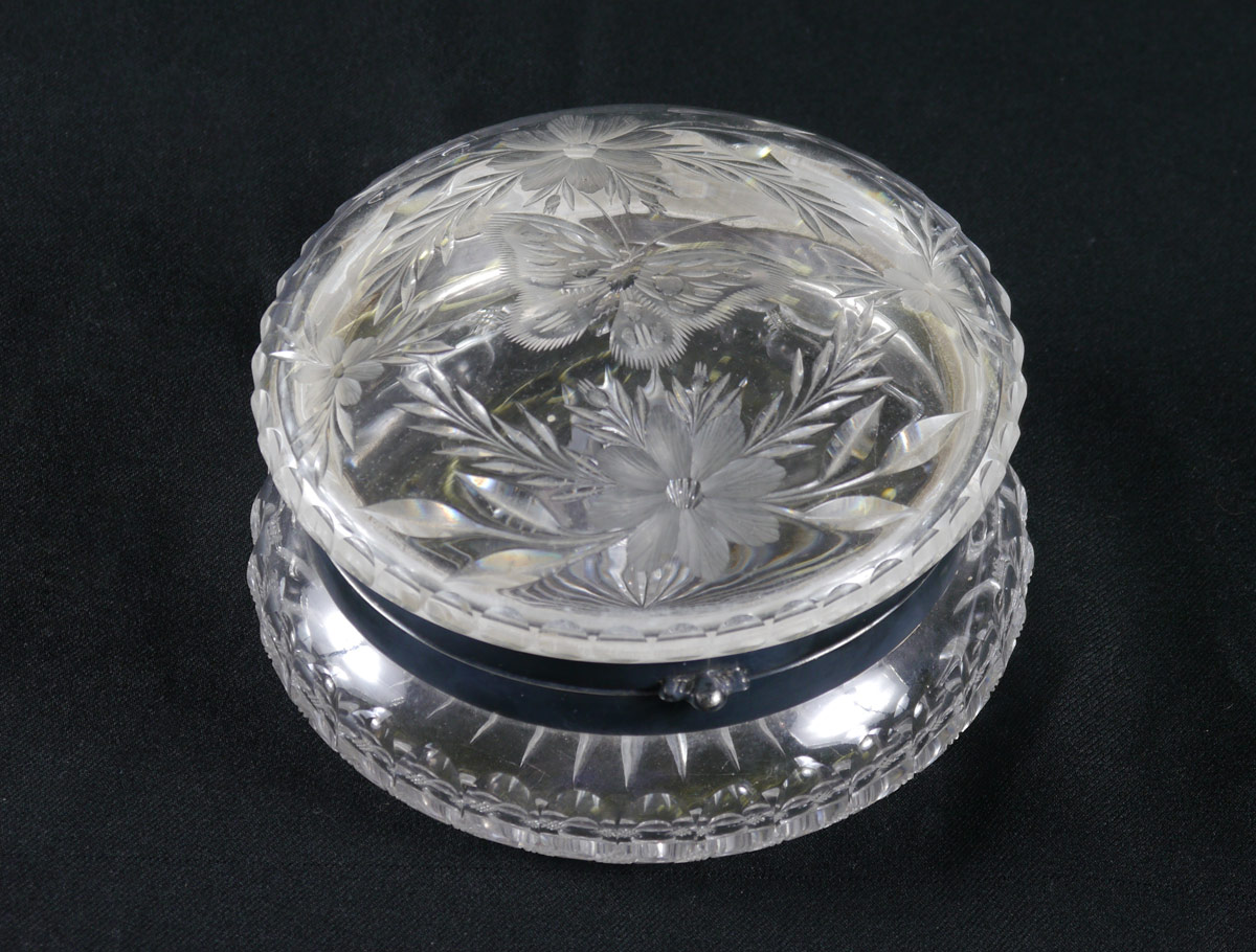 Appraisal: PAIRPOINT CUT GLASS BUTTERFLY POWDER OR DRESSER BOX Butterfly and