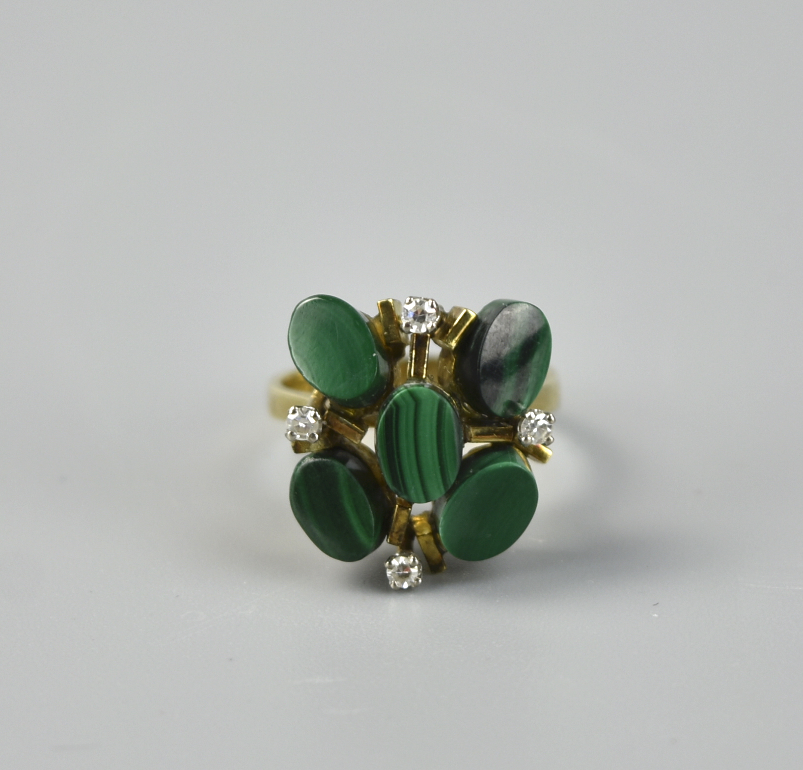 Appraisal: K CARAT GOLD RING INLAID W MALACHITE DIAMOND K Carat