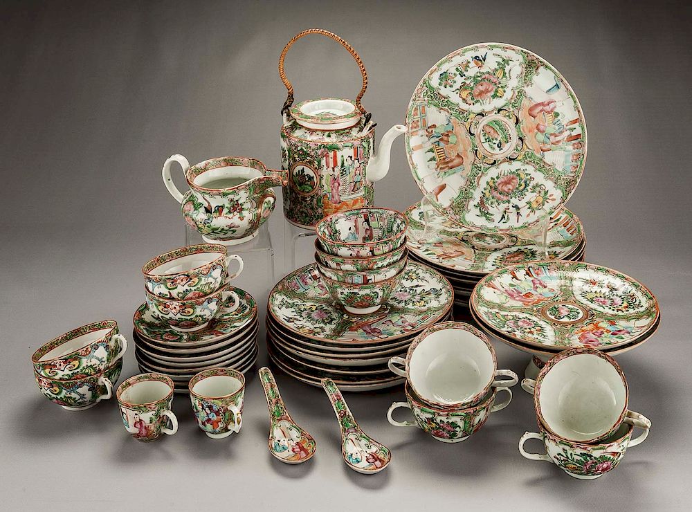 Appraisal: Pc Rose Medallion Dish Set DESCRIPTION Forty-three piece rose medallion