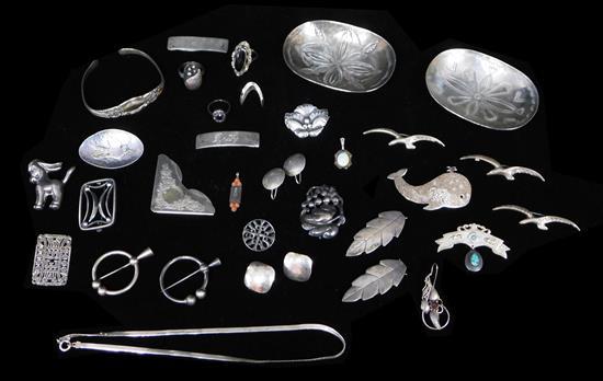 Appraisal: JEWELRY Sterling and silver jewelry pieces many marked sterling assortment