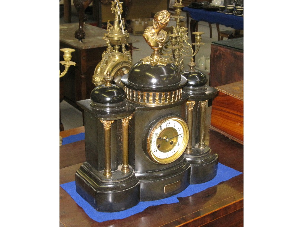 Appraisal: Victorian black slate mantle clock with gilt metal columns and