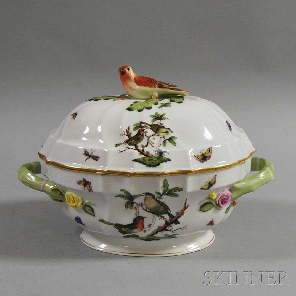 Appraisal: Herend Hand-painted Porcelain Covered Tureen th century decorated with birds