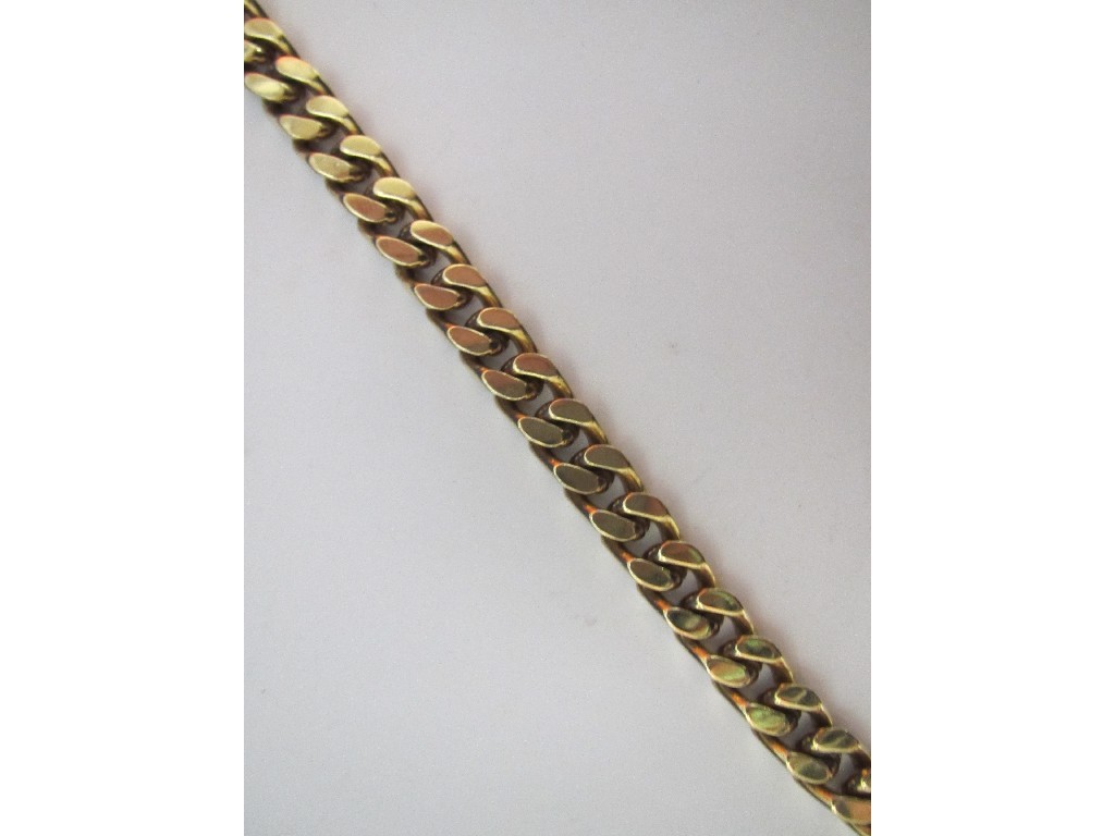 Appraisal: A heavy contemporary ct gold bracelet of flat curb linkage